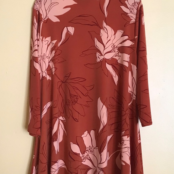 Alfani Asymmetrical Swing Top size L - Picture 3 of 3